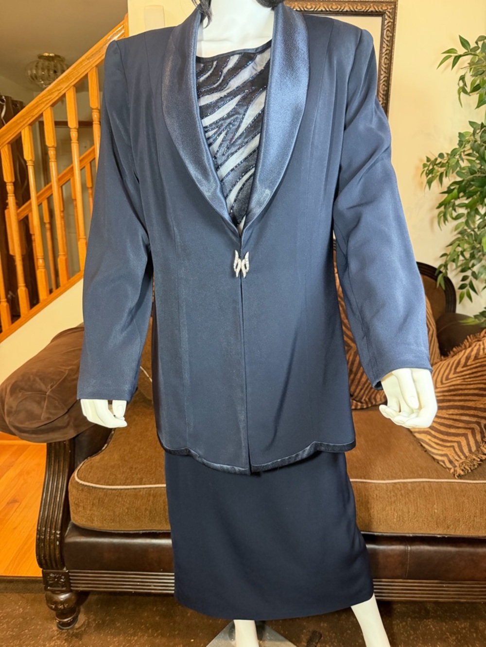 Clara Clara Navy Satin-Lined Three Piece Skirt Suit